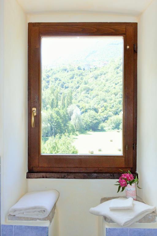 Agriturismo Casale La Palombara Villa Cerreto di Spoleto Oda fotoğraf