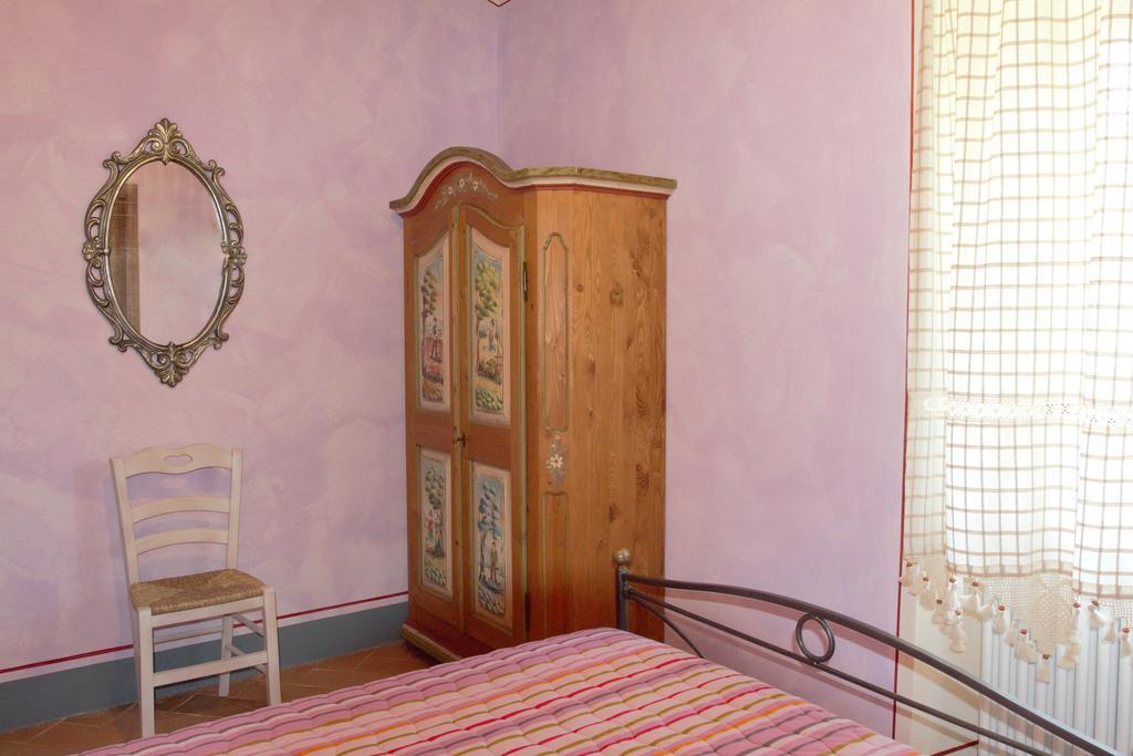 Agriturismo Casale La Palombara Cerreto di Spoleto Oda fotoğraf