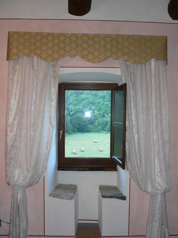 Agriturismo Casale La Palombara Cerreto di Spoleto Oda fotoğraf